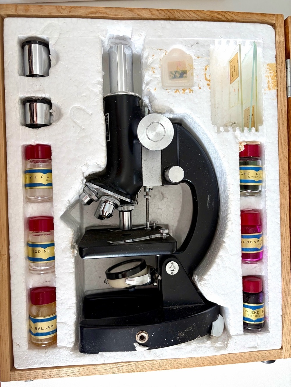 Vintage Mid-Century Microscope Chemistry Set - Scientific Curio - Made in Japan